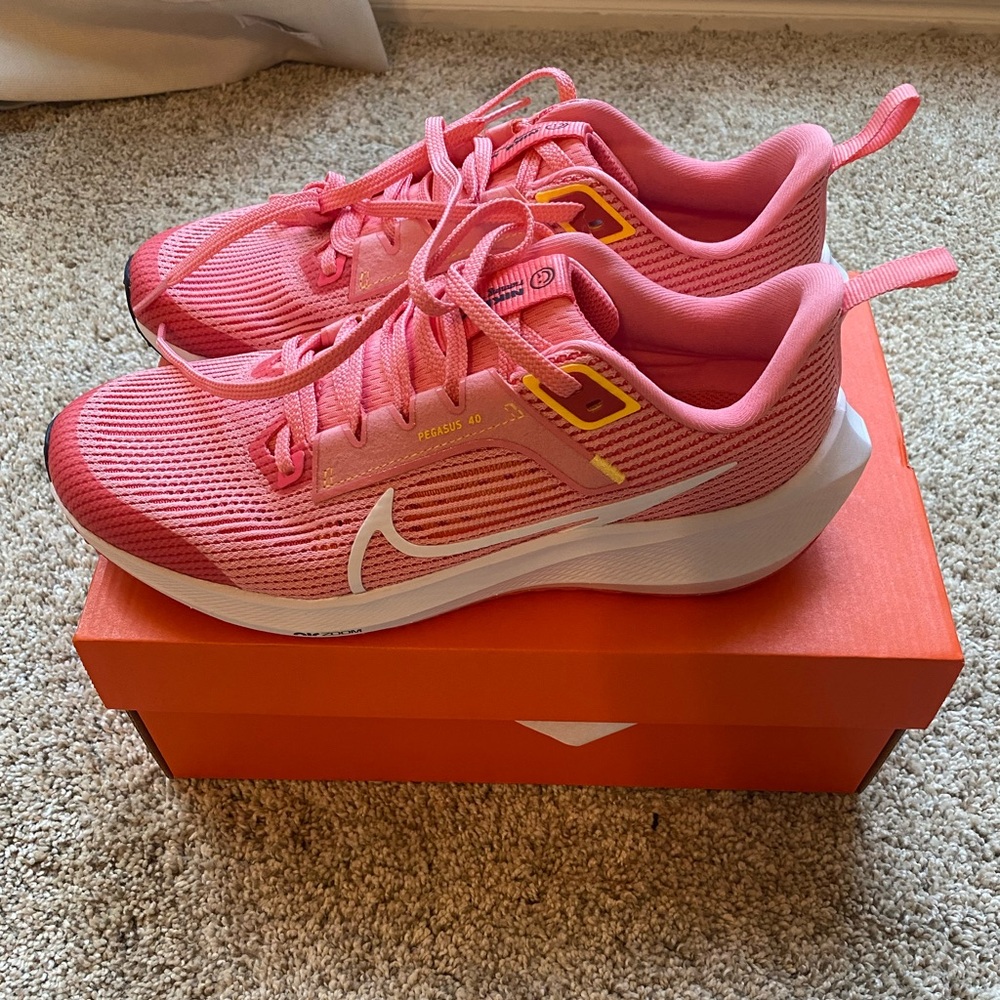 New Nike Air Zoom Pegasus 40 GS Coral